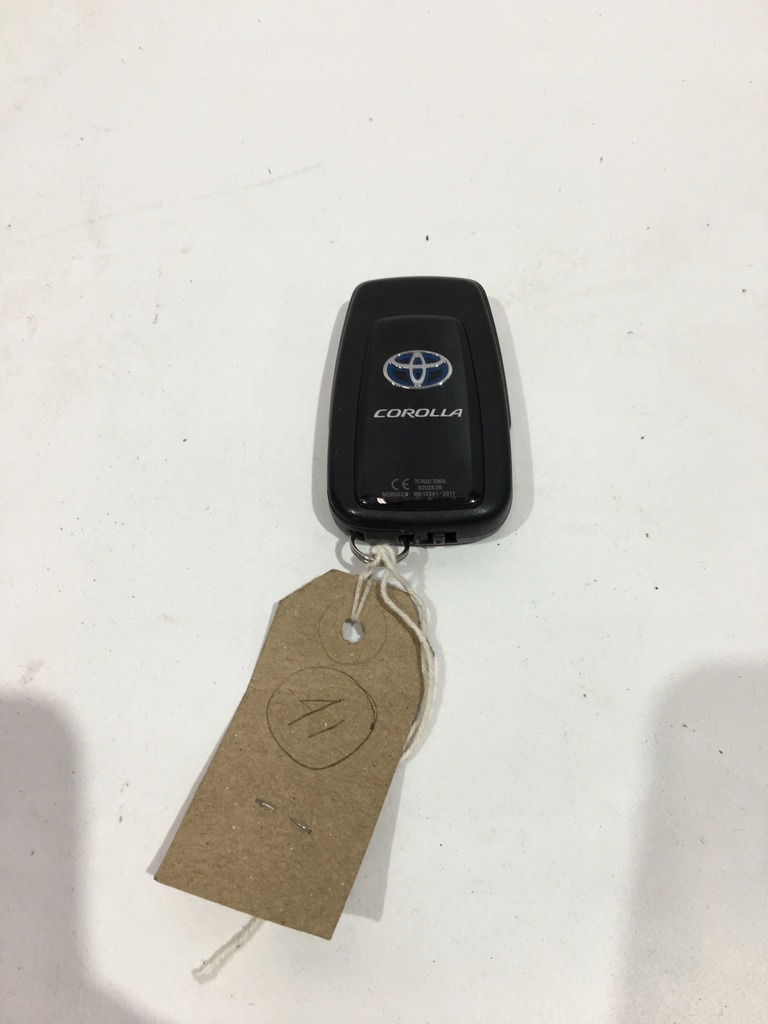 фото №1, Ключ keyless toyota corolla xii e21 18-