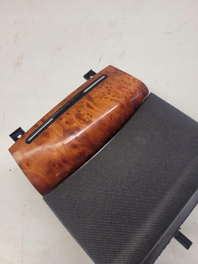 фото №5, Попільничка перед audi a3 8p lift 8p0857951 2