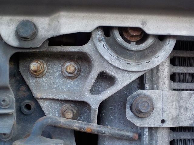 фото №1, Scania r кронштейн радіатора правий