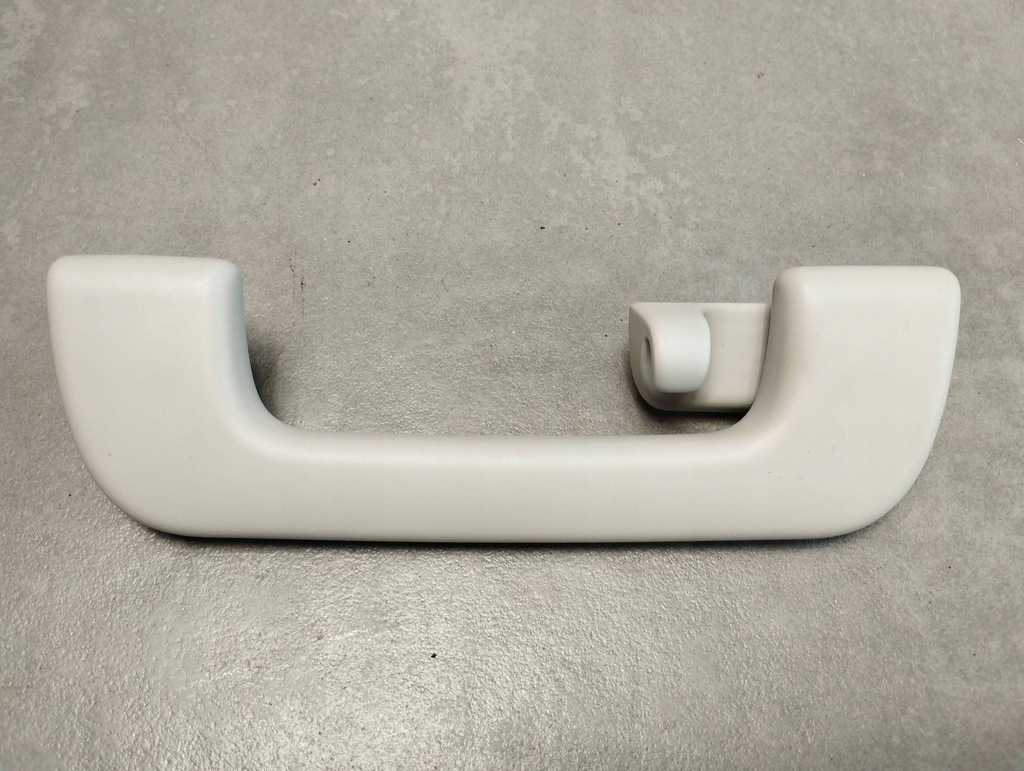 фото №1, Audi a7 4g 2016 ручка потолочный 8k0857608a