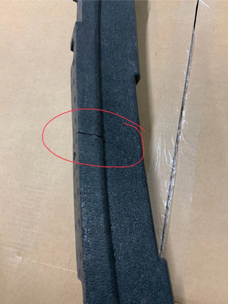 Peugeot 3008 2 5008 рестайлинг  абсорбер пенопласт бампера перед 9836769980 Оригинал