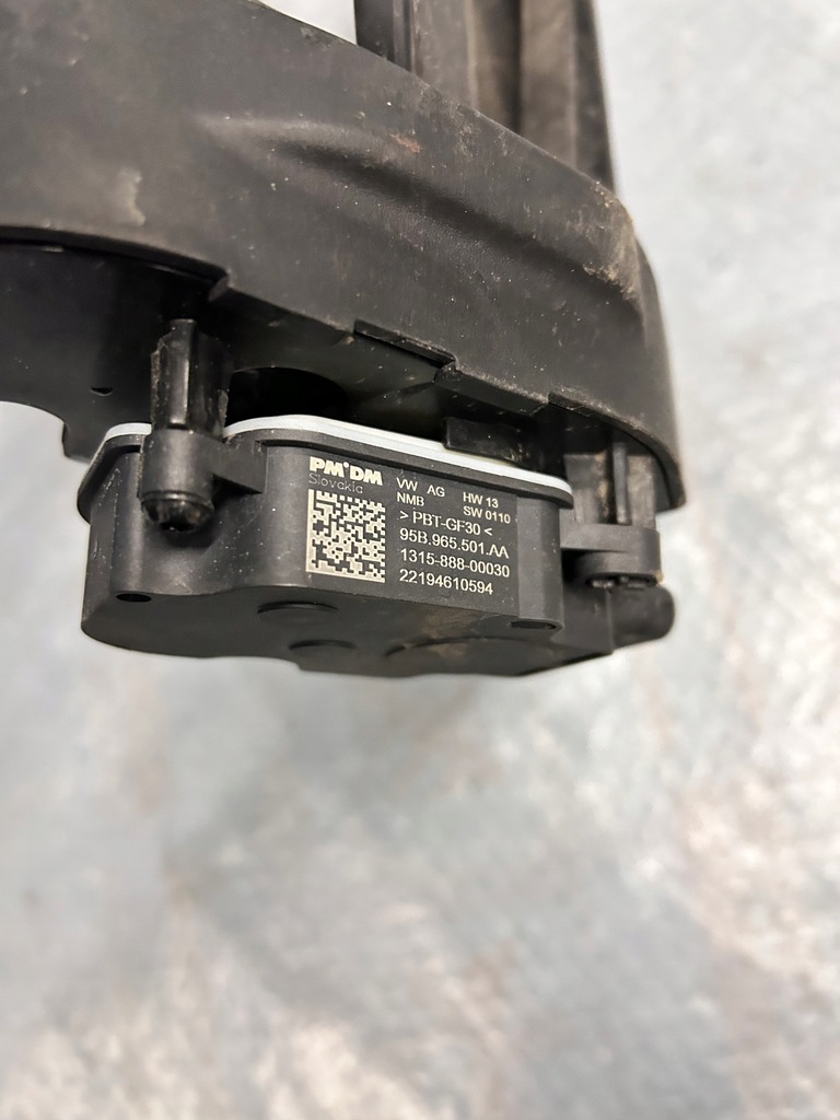 фото №5, Жалюзі повітропровід повітря porsche taycan