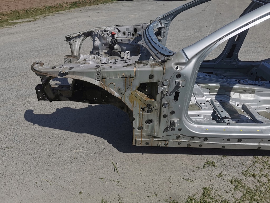 фото №1, Bmw 6 f06 чверть перед передня ліва a83 14r.