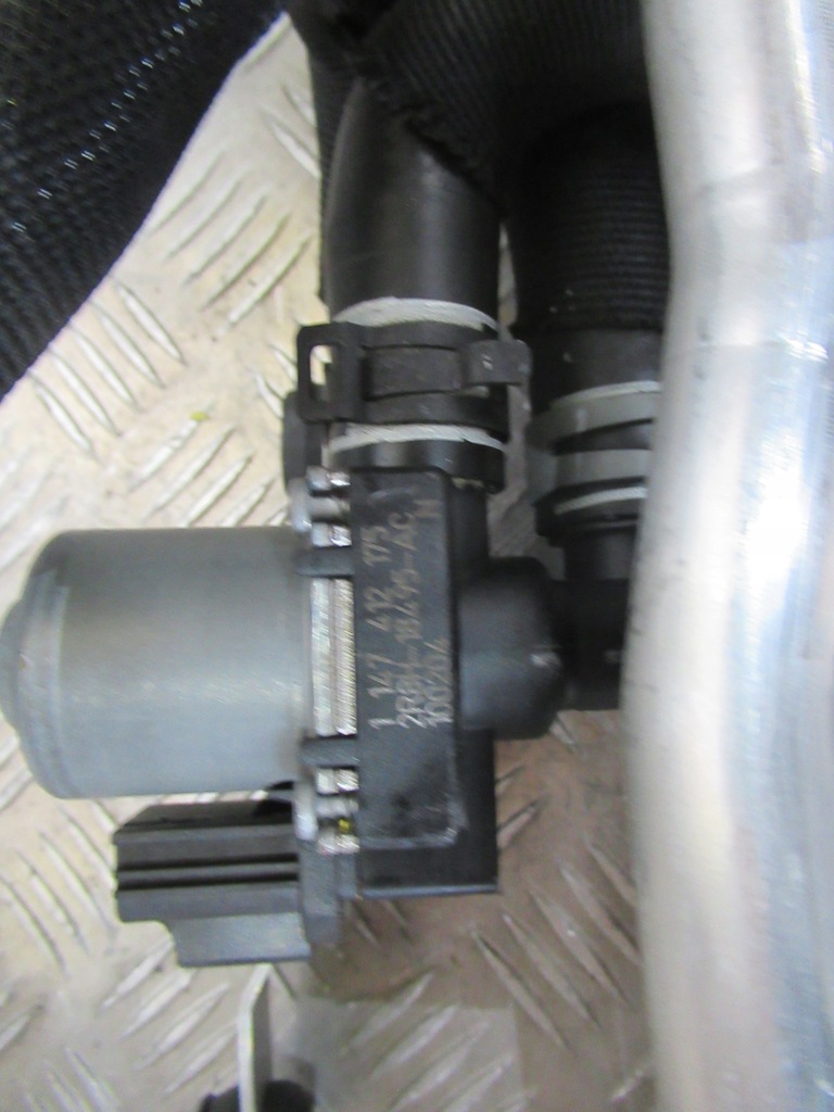 фото №8, Audi r8 главные провода wody жидкость 420121050b