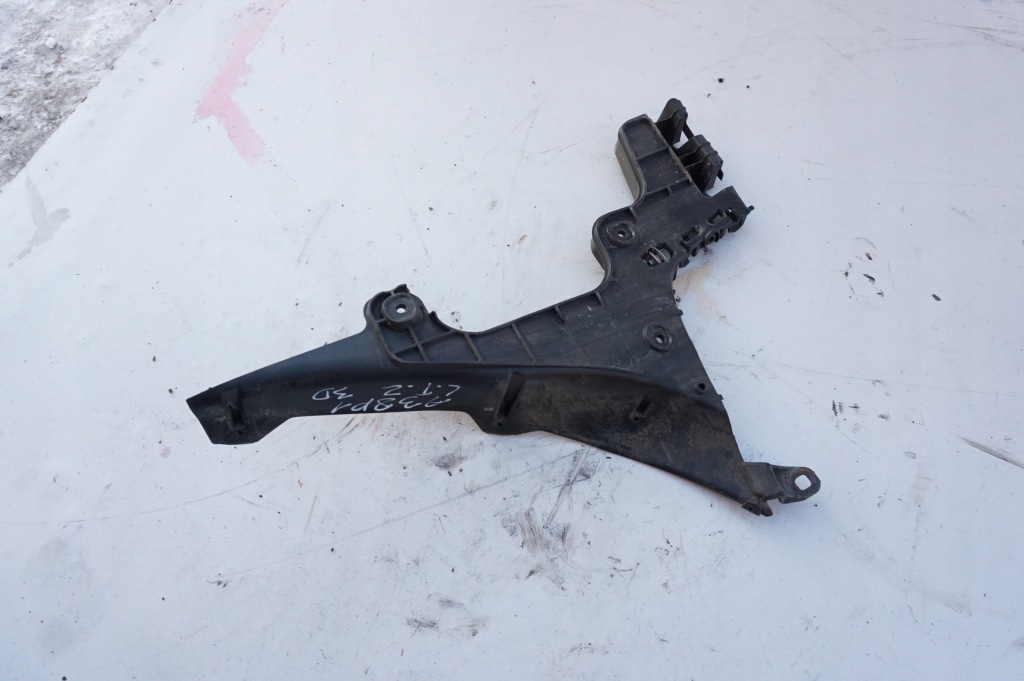 фото №1, Направляющая бампера левый задняя audi a3 8p 8p1 3d