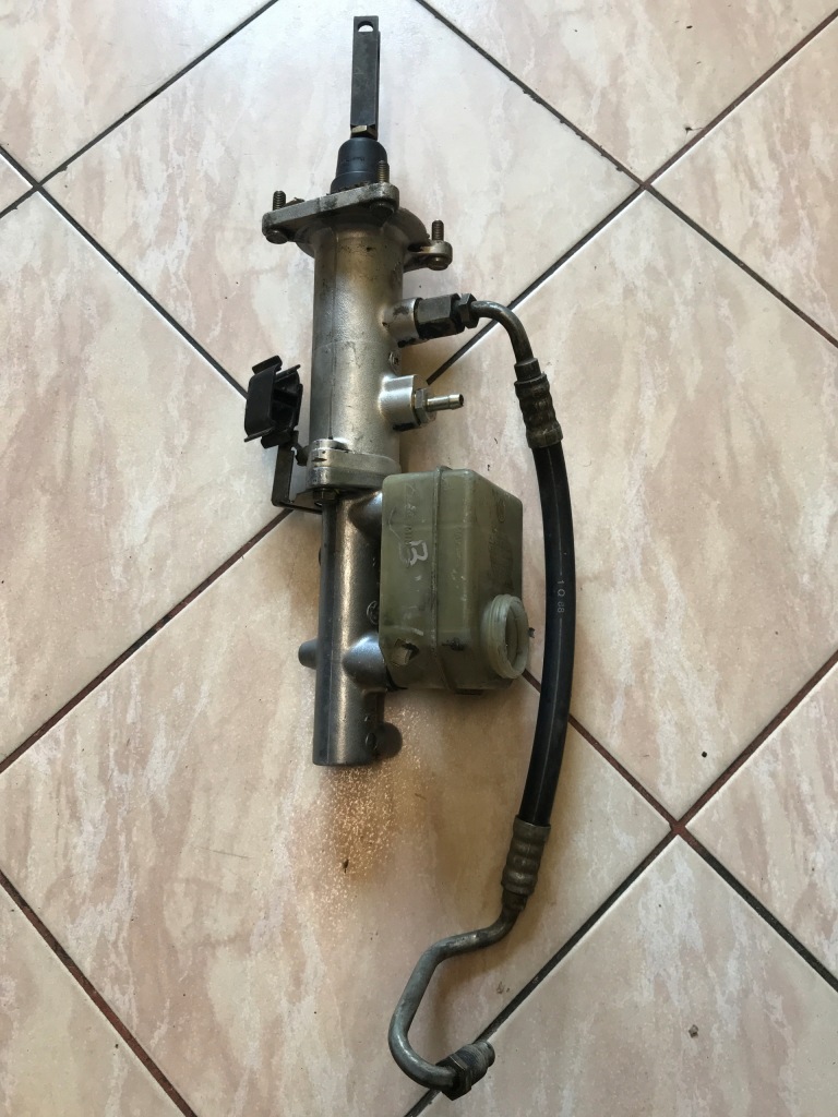 Шланг патрубок насоса serwotronic bmw 7 e32 оригінал Ціна