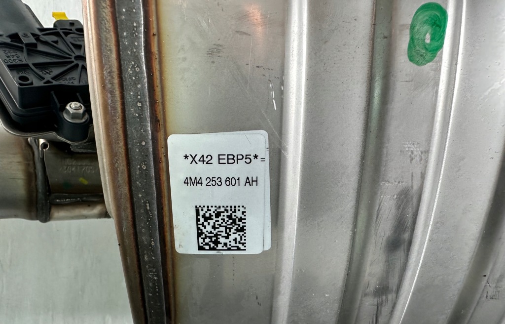 фото №5, 4m4253601ah 4m4253611j audi q8 q7 выхлоп активный гаситель конечный оригинал