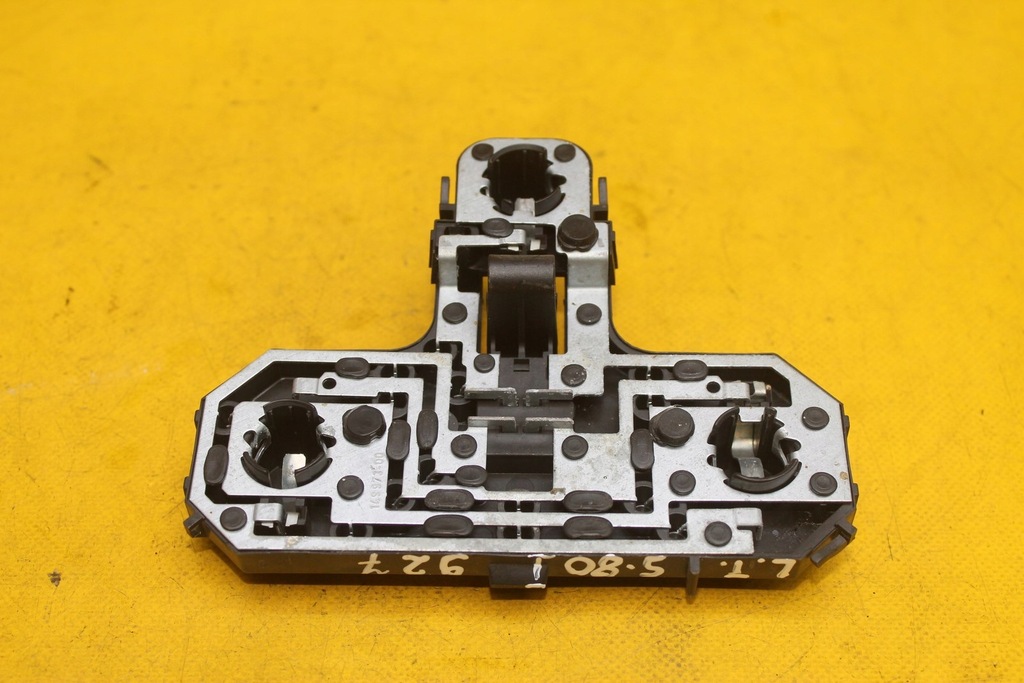 фото №1, Вкладыш лампы левый задняя volvo s80 i 149974-01