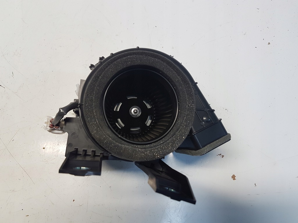 фото №1, Toyota c-hr вентилятор воздуходувка аккумулятора