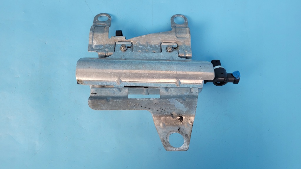 Volvo xc90 2 19r 2.0d корпус фільтра пального кронштейн 31452243 32203317 Ціна