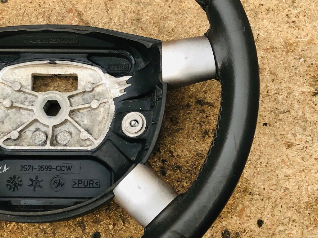 фото №7, Ford mondeo mk3 воздуховод кожаный