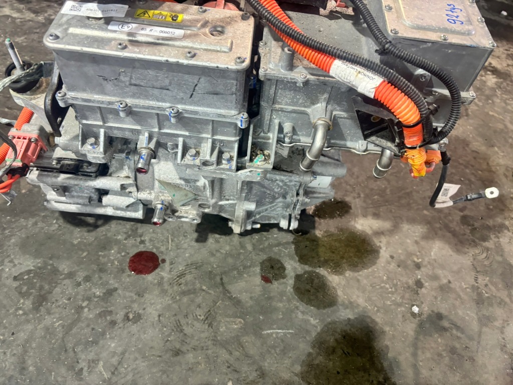 Конвертер зарядное устройство 296055135r dacia spring 9800km с Разборки