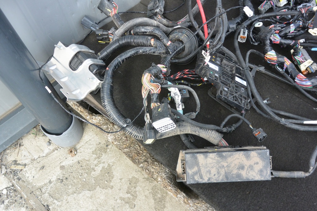 фото №4, Електропроводка відсік салону cała tesla model s eu