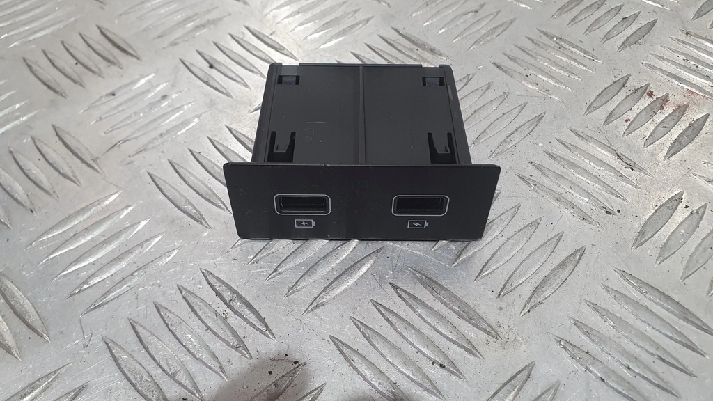 фото №1, Port роз'єм usb renault captur ii e-tech 19-