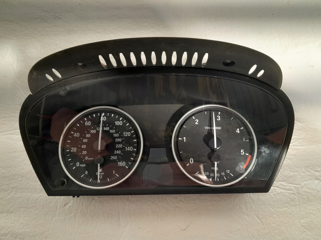 фото №1, Bmw x5 e70 счетчик приборы дизель 9236818