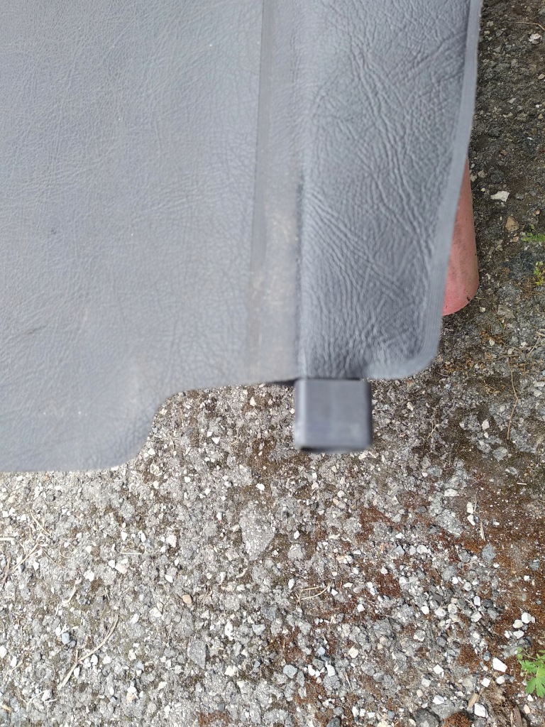 Шторка жалюзи багажника mercedes w168 a klasa a1688600175 Оригинал