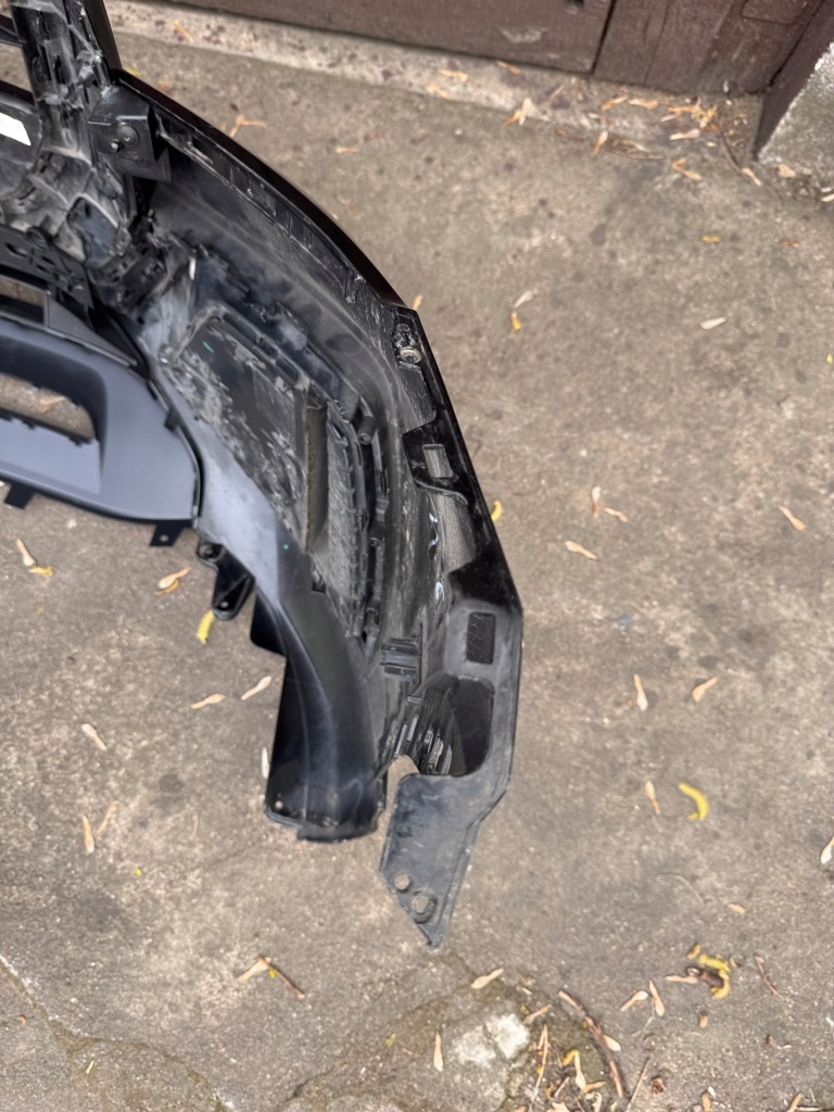 Audi q8 4m8 18r- s-line бампер передний перед 4m8807437 d/e в Украине