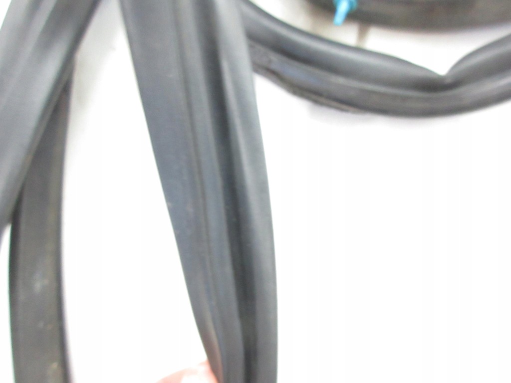 фото №8, Honda civic vii 5d hb 1.4 16v 90 km прокладка двері перед задня лівий правий