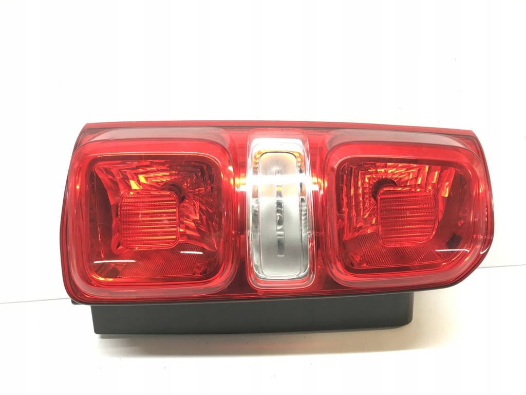 фото №1, Toyota proace jumpy expert iii лампа лівий задня 9808243180