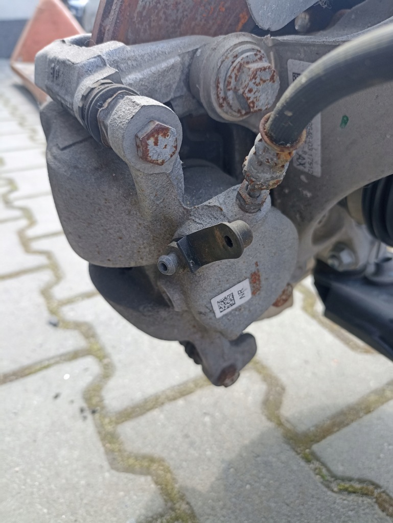 Супорт гальмівний ліва праві bmw f40 f44 f48 f39 g20 6860265 6860266 Зі Шроту