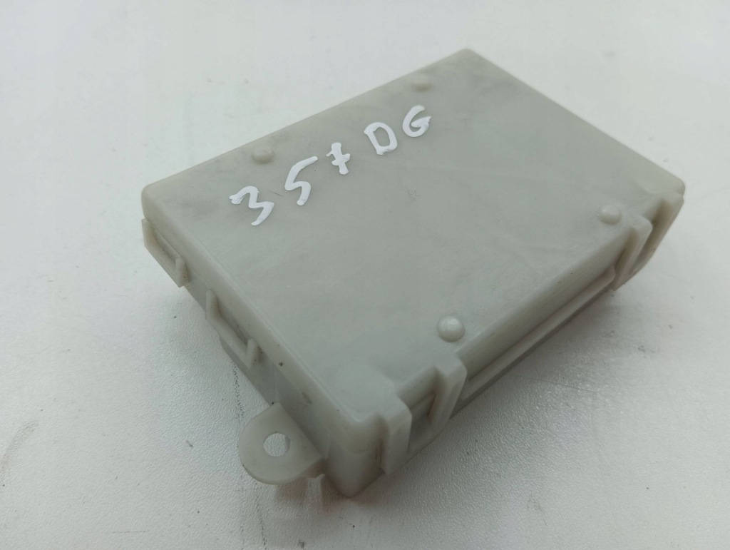 фото №2, Chrysler voyager 2008 модуль двері p04602758ag