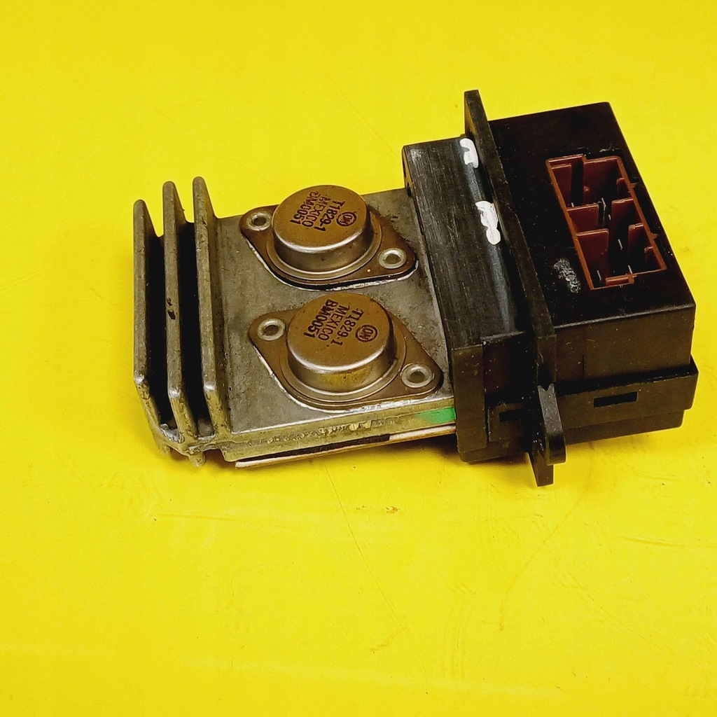 фото №1, Резистор резистор вентилятор обдув opel vectra b 90508024 nr95