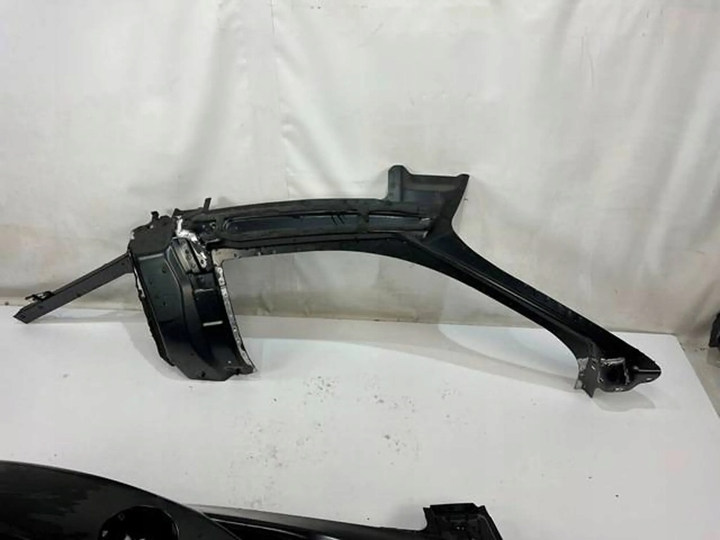 фото №1, Обшивка блок двигуна правий ferrari 488 spider