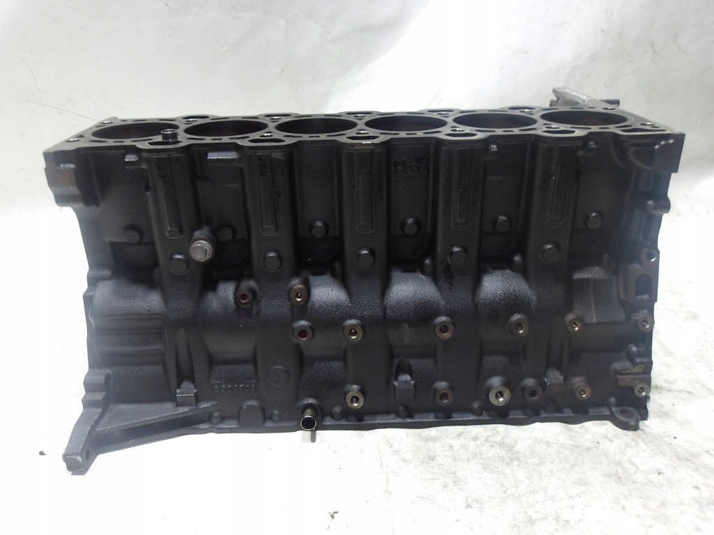 Блок двигателя перед bmw 5 e60 e61 7788546 Оригинал