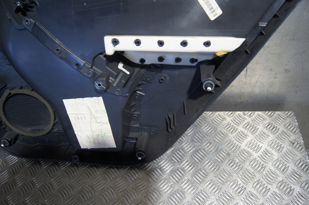 фото №14, Обшивка двері лівий задня jetta 5c 5c6867211a