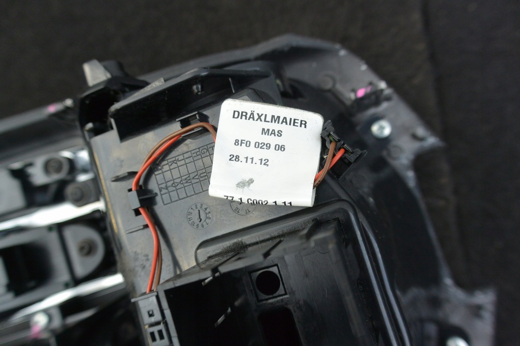 фото №12, Dekor бардачок туннель maserati quattroporte vi