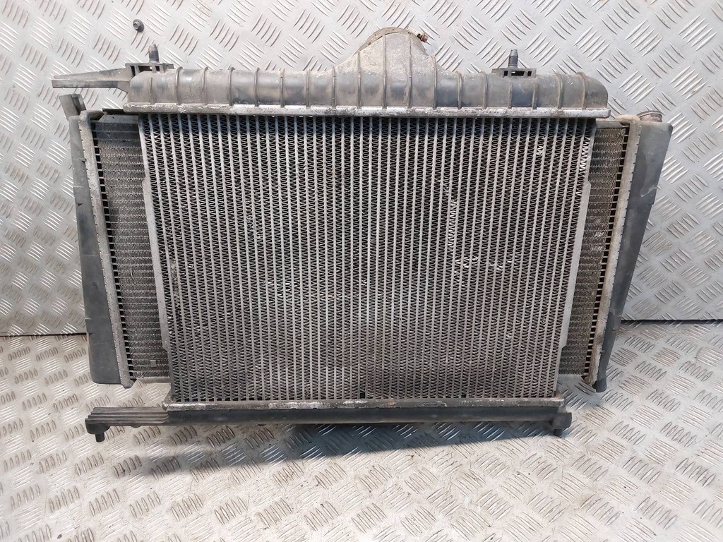 фото №1, Радіатор комплект + вентилятори v40 1.9 di