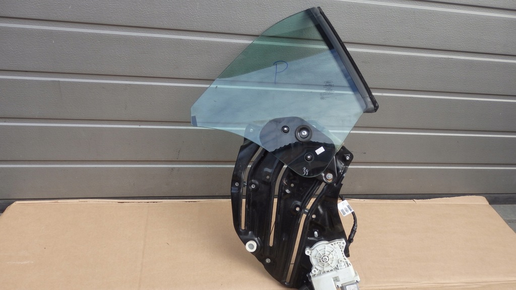 фото №1, Ford mustang vi cabrio скло бічна p підйомник