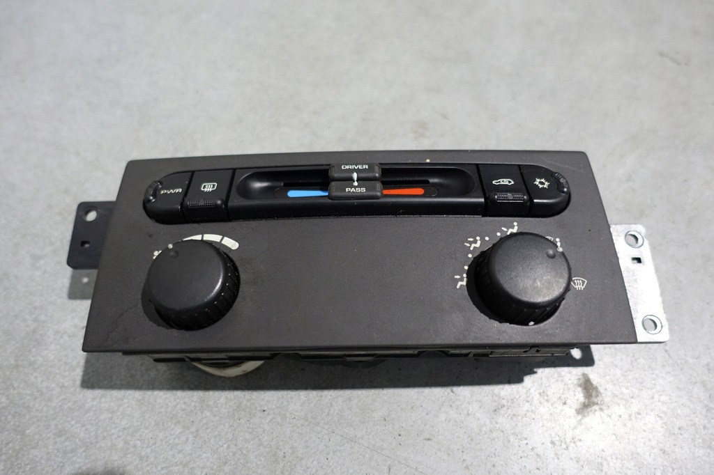 фото №1, Chrysler pacifa панель обдув