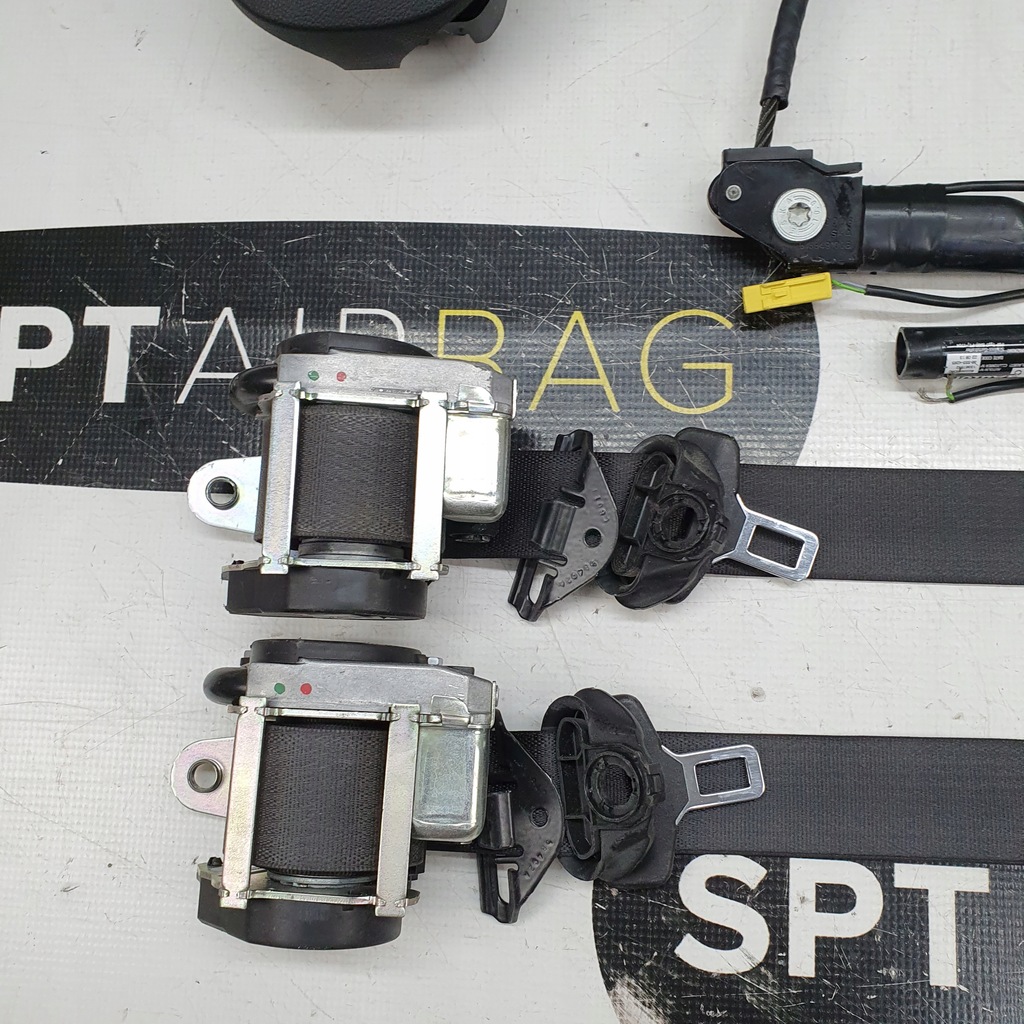 фото №8, Cruze приборная панель консоль подушки безопасности ремни подушка безопасности