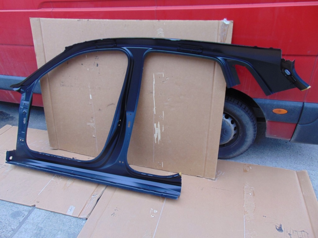 Обшивка рамка дверь стойку правый  порог audi a3 8y 8y0803088 8y0809076 Доставка