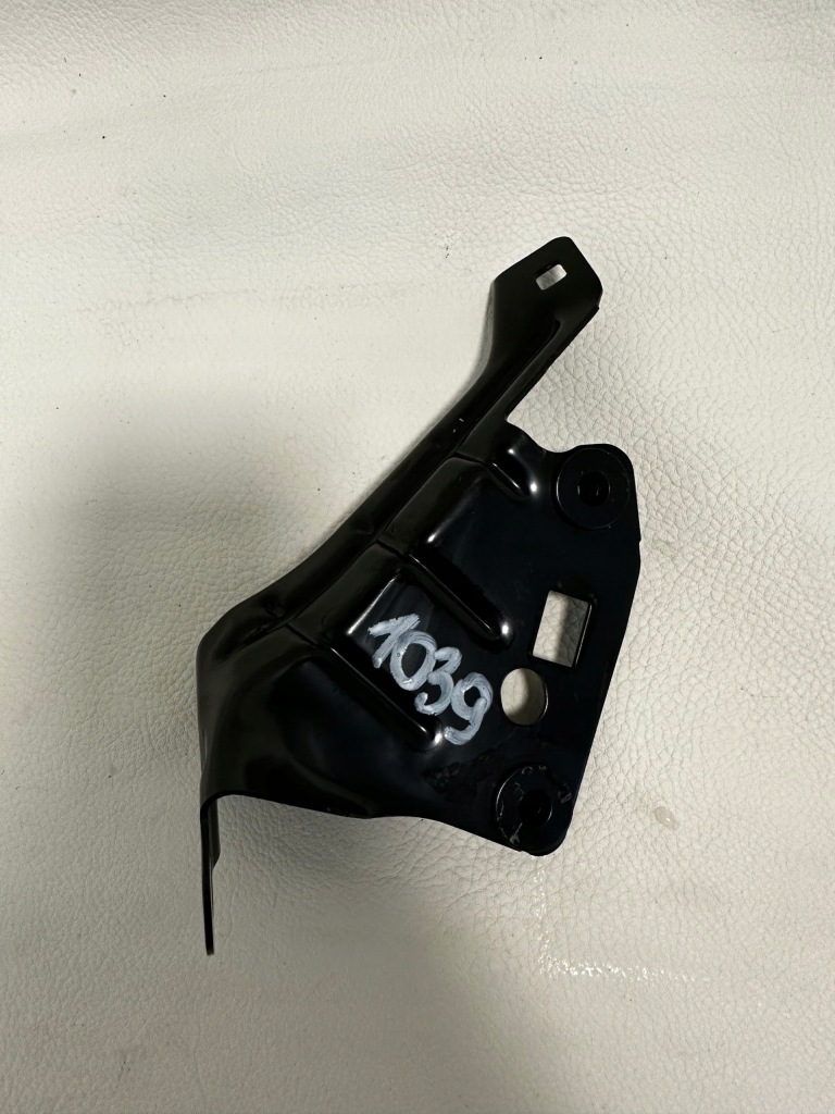 фото №1, Golf 8 кронштейн крыла 5h0