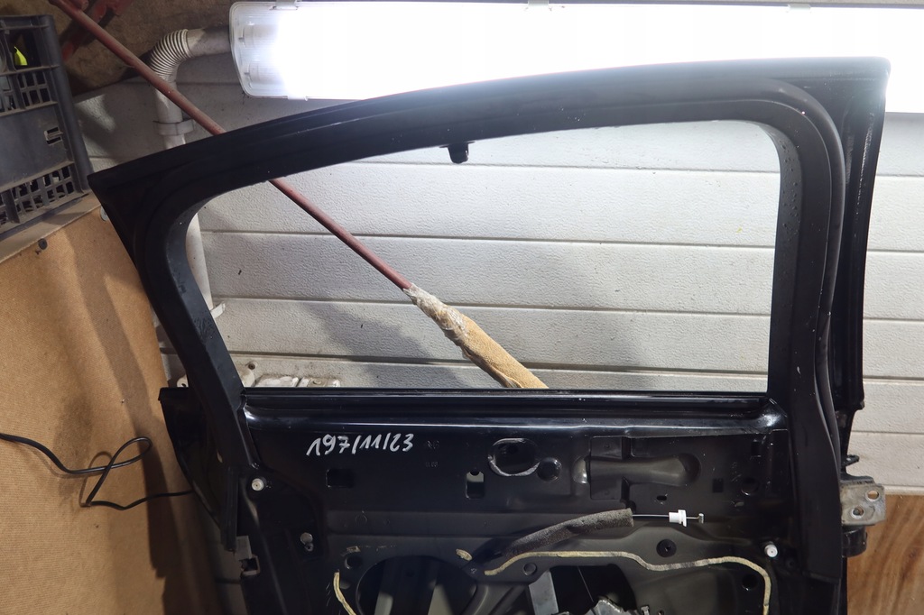 фото №8, Дверь левый задняя citroen c5 iii x7 sedan лак ktvd