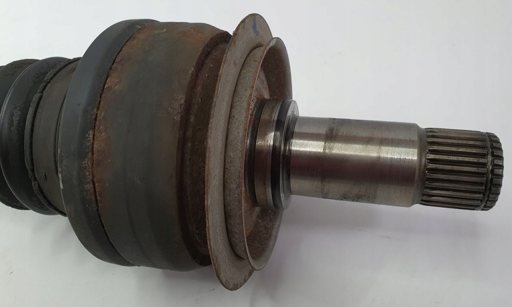 фото №3, Приводной вал правая правый задняя mercedes r171 3.5 v6