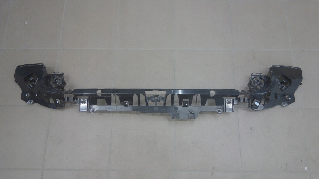 фото №1, Bmw f20 f21 lift направляющая бампер задняя 51127371712