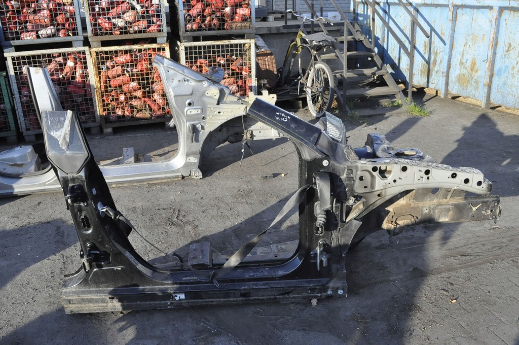 фото №1, Mercedes cla w117 x117 чверть лонжерон права перед поріг