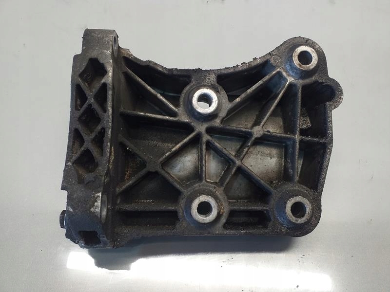 фото №3, Кронштейн кронштейн компрессора bmw e92 3.0 d