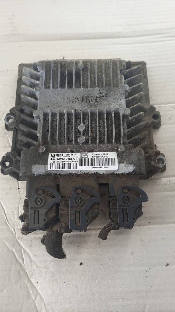 фото №1, Бортовой компьютер двигателя citroek berlingo 2.0hdi 04r