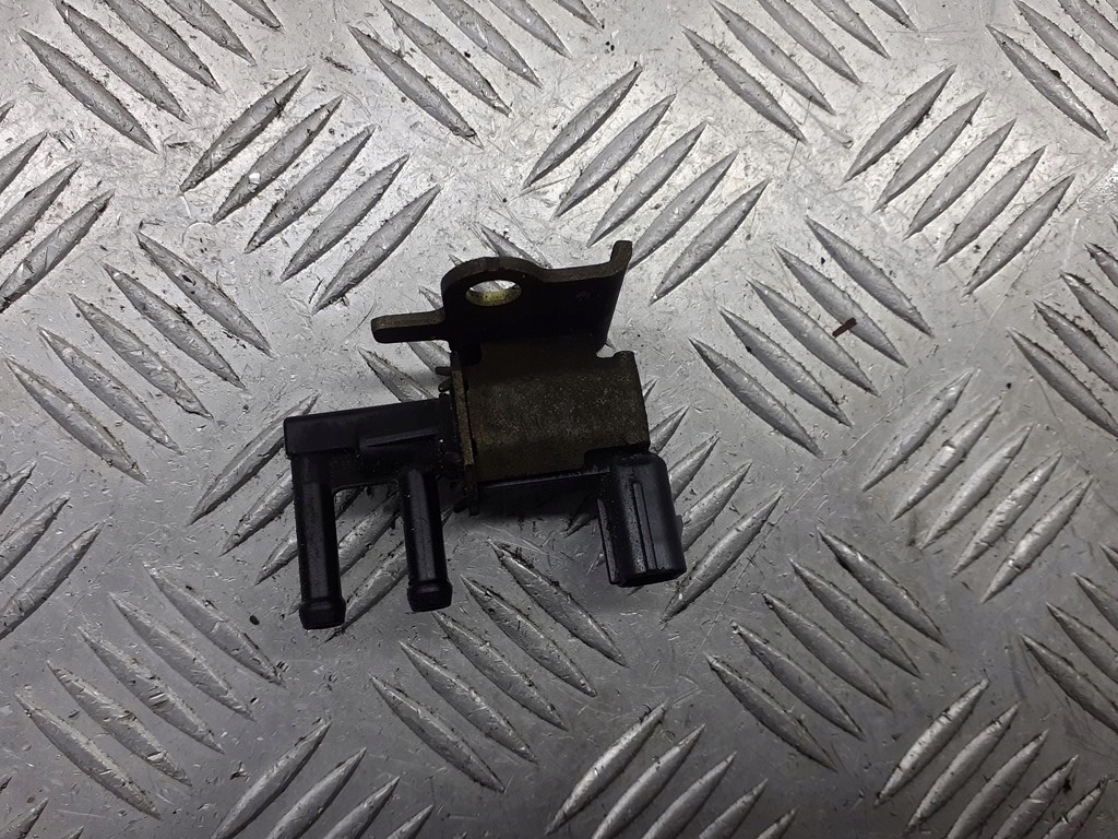 фото №1, Клапан вакуумa subaru forester sg 2.0 k5t48376