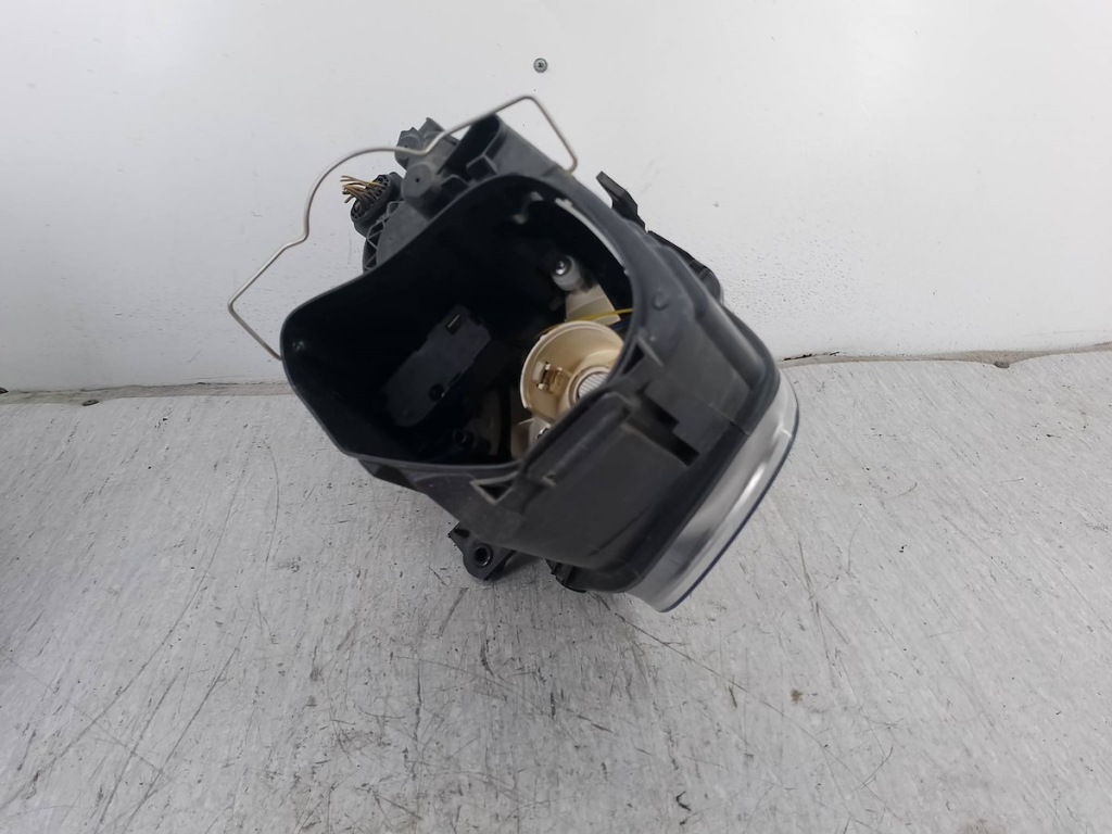 фото №8, Лампа перед правая vw touran i 1t0941006m 0301205204