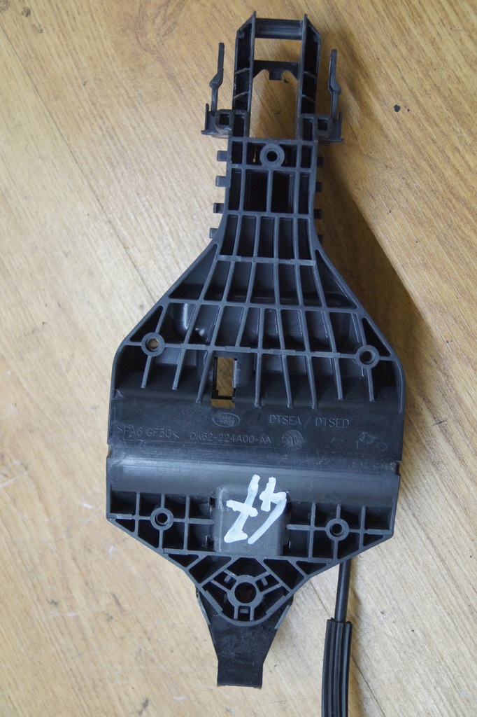 фото №5, Замок дверь правый перед jaguar xe hx73203a28ja