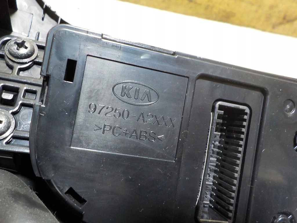 фото №7, Ceed ii 1.6 панель повітровід