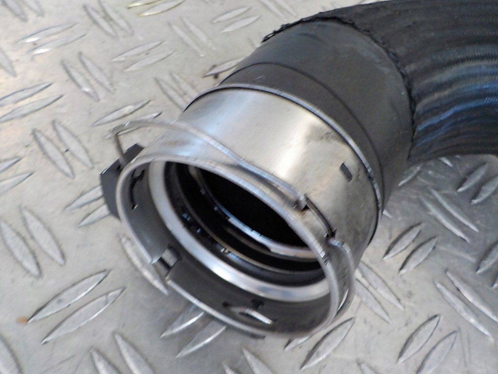 фото №2, Grand cherokee wk2 патрубок труба шланг повітря