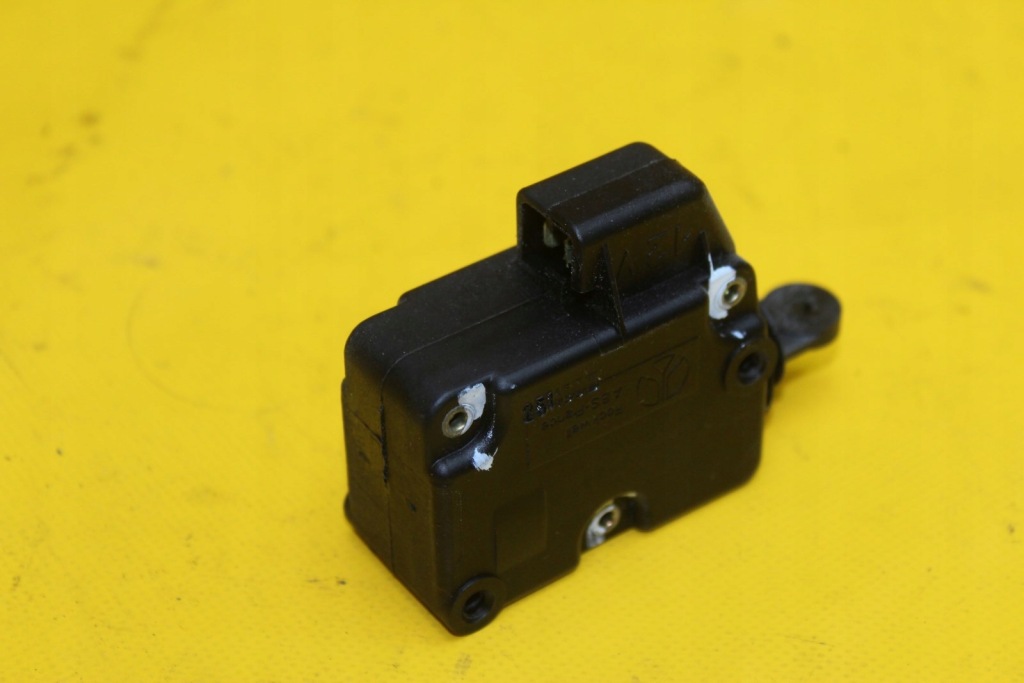 фото №2, Привод крышка заливной топлива peugeot 607