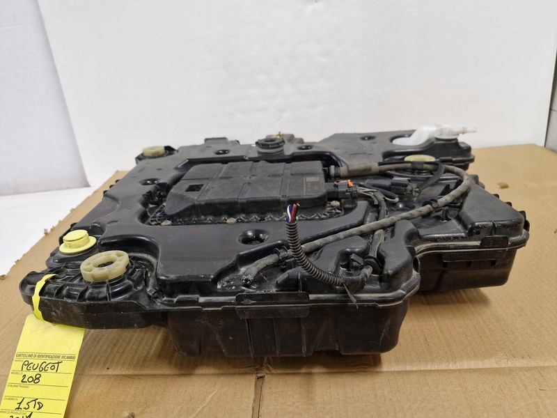 фото №8, Peugeot 208 1 i 2008 1.5 blue hdi e-hdi бак adblue насос