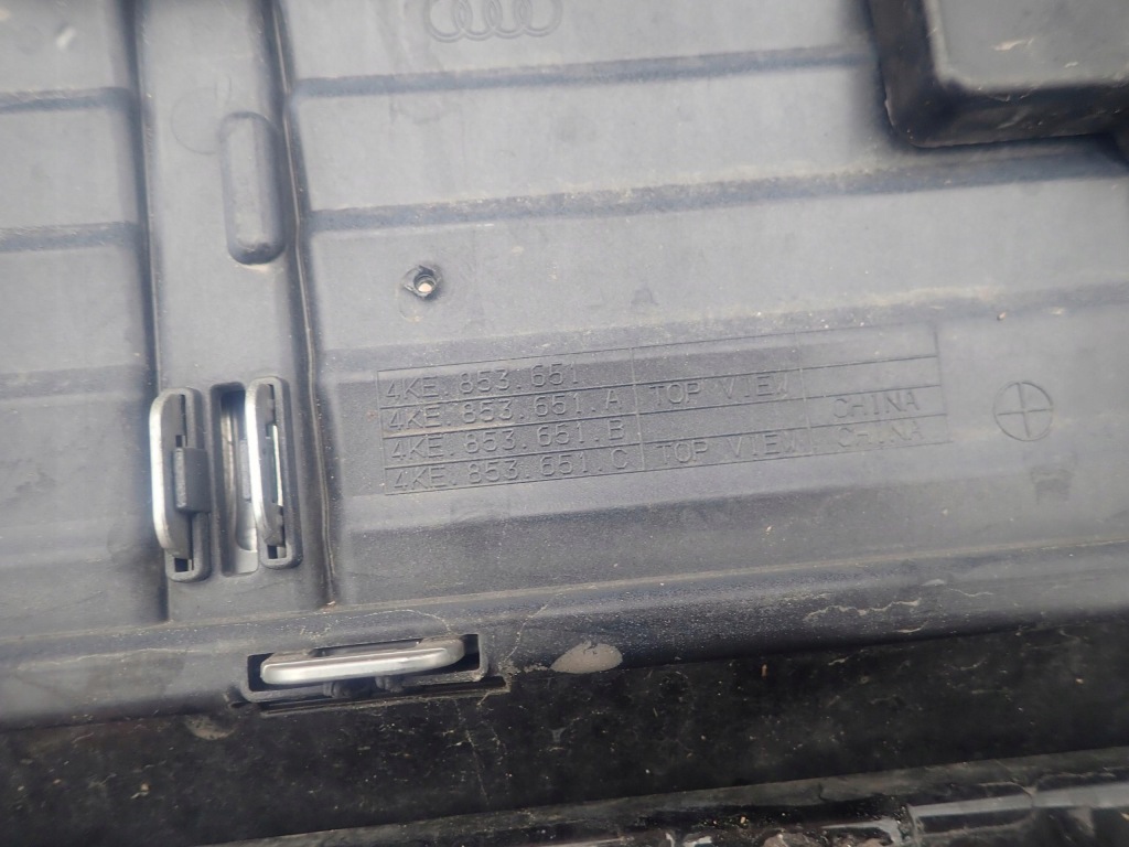 фото №16, Audi e-tron 18- бампер перед передний spr pdc